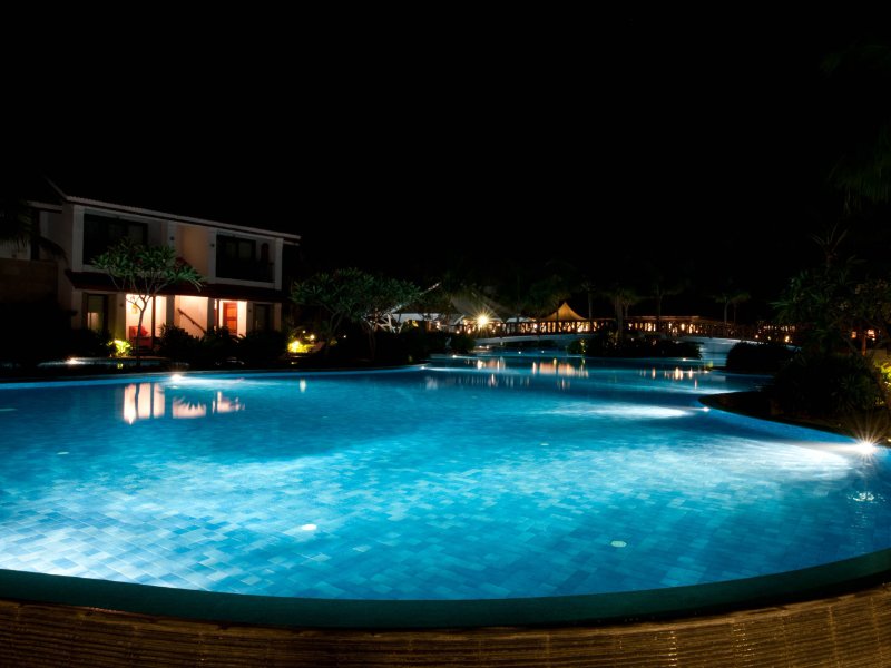 Spain's Swimming Pool Lights Project