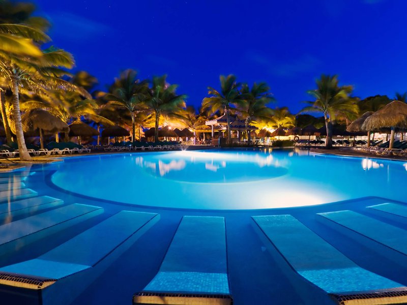 Swimming Pool Lights Project in Saudi Arabia